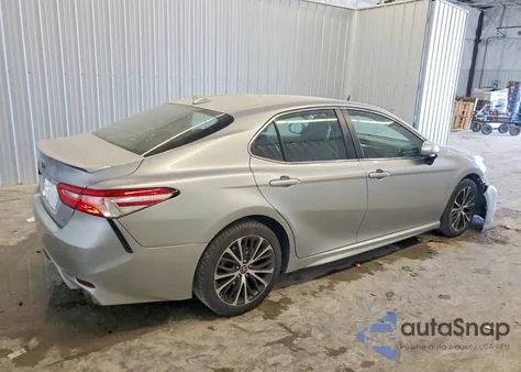 2020 Toyota Camry Se z USA, uszkodzony, nr VIN 4T1G11AK8LU894999
